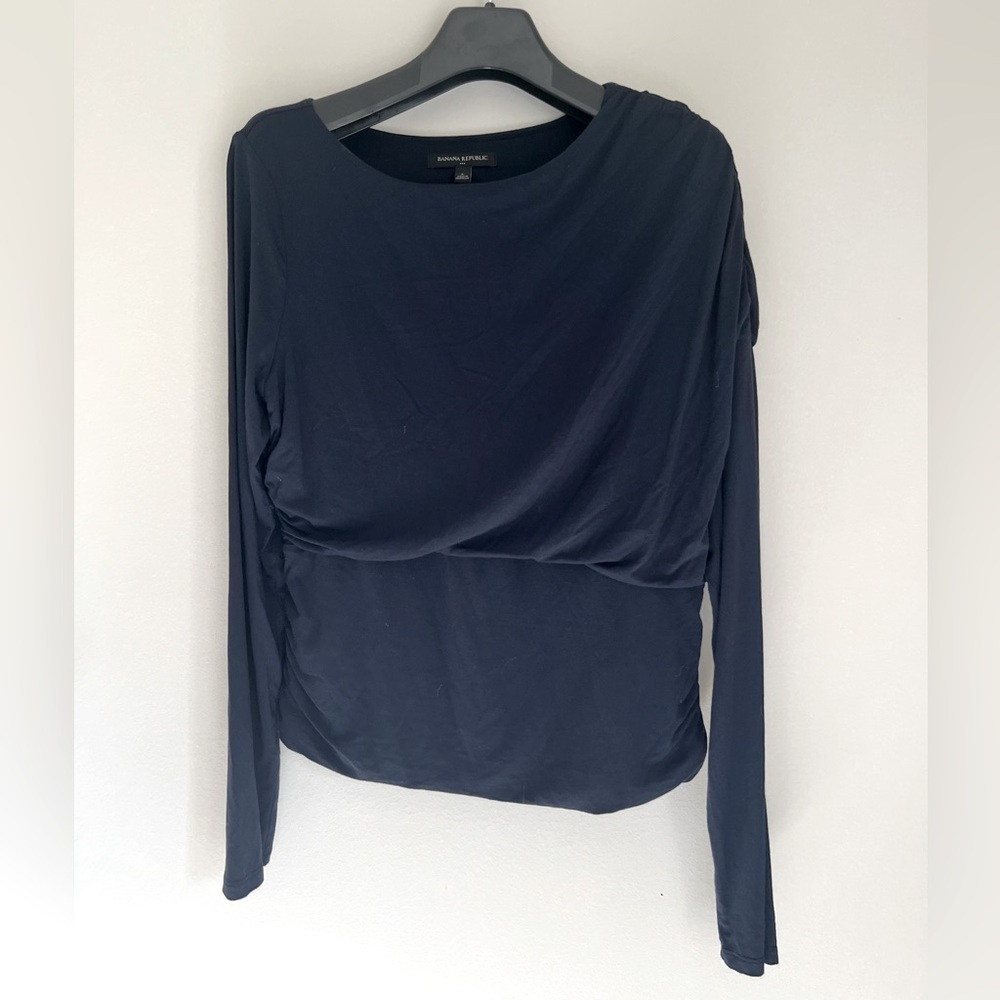 Banana Republic Factory - top